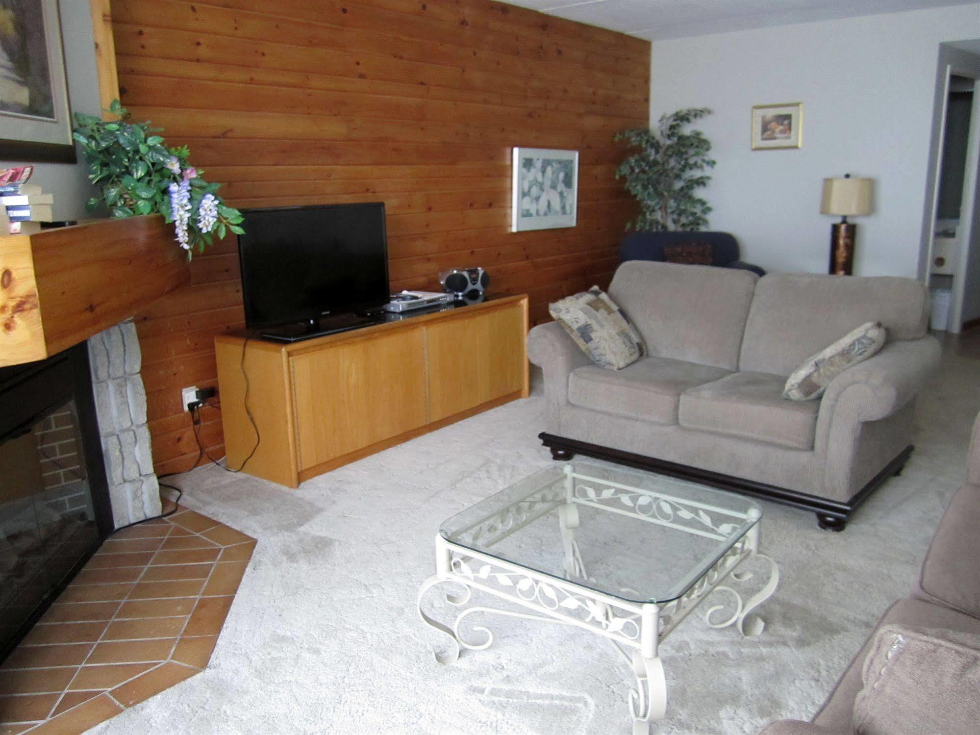 Royal Harbour Resort 3*